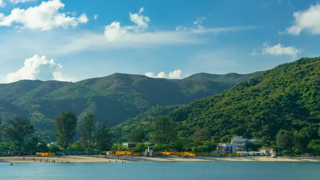 Kako u 2026. pronaći i angažovati autentične Takatak kreatore iz Puerto Rica za recenzije — praktičan vodič za oglašivače iz Crne Gore.